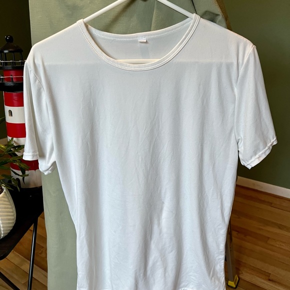 2X white short sleeve tee - Picture 3 of 6